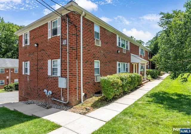 Photo 1 of Single family home for sale at 2467 State Route 10, Par Troy Hills Twp., NJ 07950 | MLS# 26028962 | Listing updated on 2026-08-26