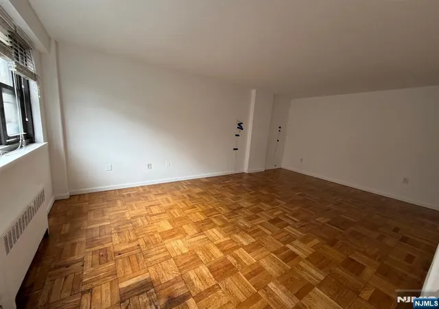 Photo 4 of Condo for sale at 6515 Blvd #2E, West New York, NJ 07093 | MLS# 26028977 | Listing updated on 2026-09-08