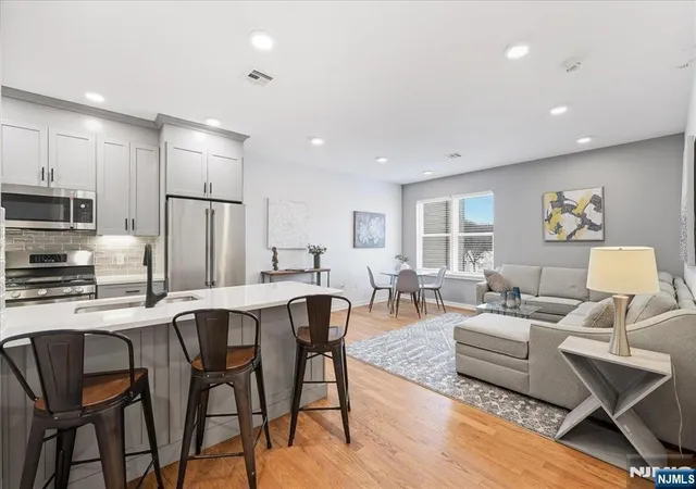 Photo 1 of Sale Pending at 660 Bloomfield Ave #405, Bloomfield, NJ 07003 | MLS# 26029317 | Listing updated on 2026-09-12