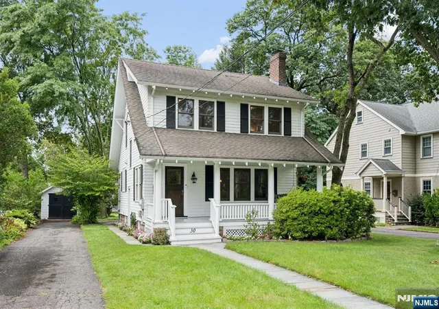 Photo 1 of Sale Pending at 30 Rodney St, Glen Rock, NJ 07452 | MLS# 26029362 | Listing updated on 2026-09-01