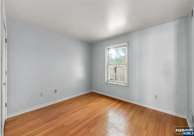 Listing Photo 5 - Condo for sale in building located at 20 Mulford Ct, Roseland, NJ 07068 - Unit #C0025