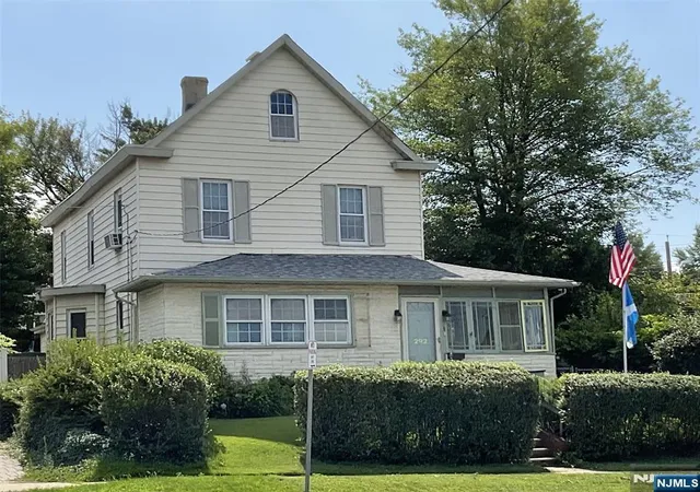 Photo 2 of Sale Pending at 292 Orient Wy, Lyndhurst, NJ 07071 | MLS# 26029750 | Listing updated on 2026-09-18