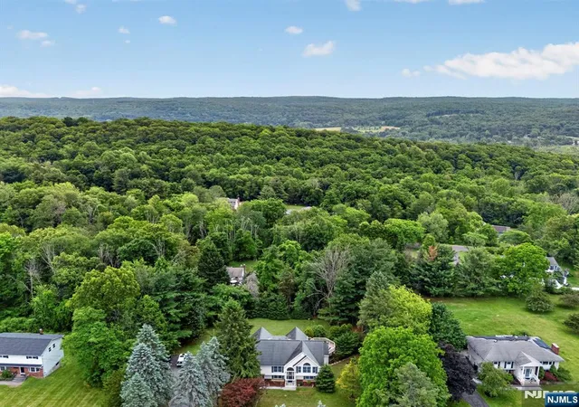 3rd image of 251 Mountain Rd, Sparta, NJ 07871 | MLS# 26030080