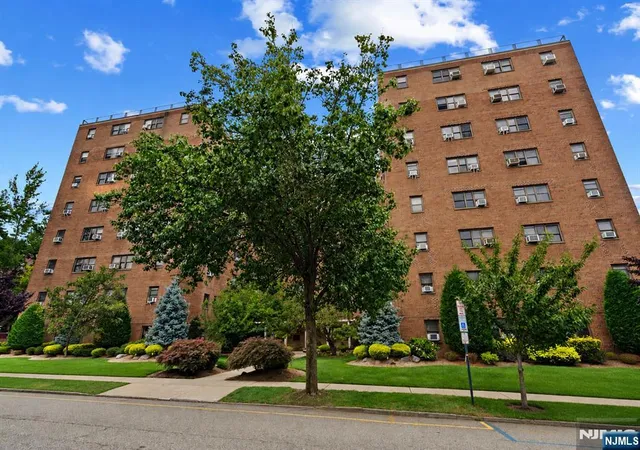 Photo 4 of Condo for sale at 208 Anderson #Nf3, Hackensack, NJ 07601 | MLS# 26030152 | Listing updated on 2026-09-05