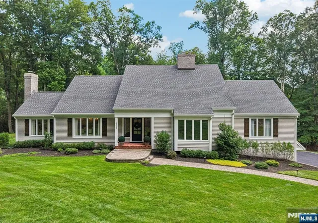 1st image of 662 Juniper Pl, Franklin Lakes, NJ 07417 | MLS# 26030181