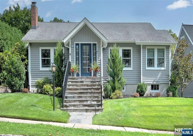 Photo 1 of Sale Pending at 10 Marion Rd, Verona, NJ 07044 | MLS# 26030416 | Listing updated on 2026-08-31