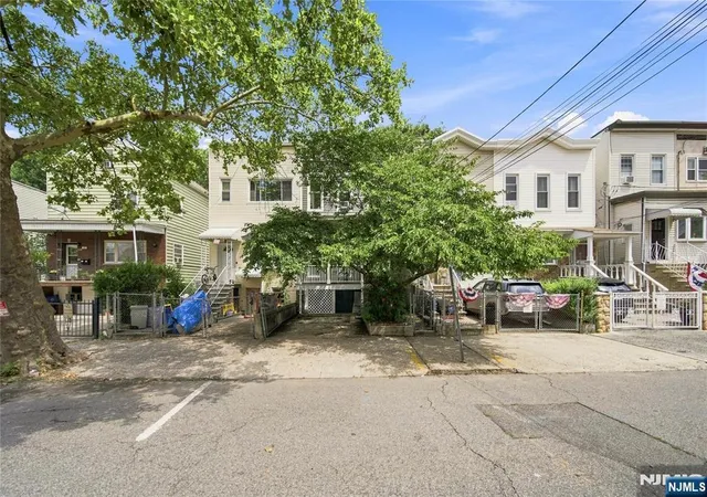 Photo 28 of Sale Pending at 22 Laidlaw Ave, Jersey City, NJ 07306 | MLS# 26030478 | Listing updated on 2026-08-26