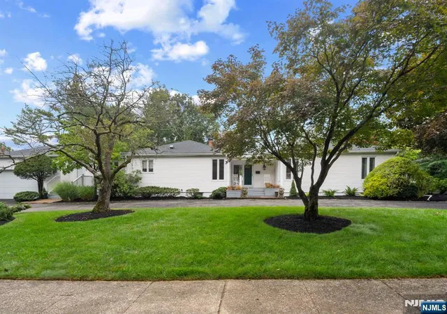 Photo 1 of Sale Pending at 4 Tornillo Rd, West Orange, NJ 07052 | MLS# 26030550 | Listing updated on 2026-09-08
