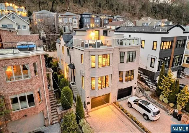 Photo 1 of Sale Pending at 48 Myrtle Ave, Edgewater, NJ 07020 | MLS# 26030676 | Listing updated on 2026-09-11