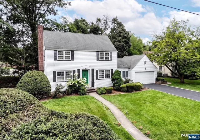 Photo 1 of Sale Pending at 210 Rodney St, Glen Rock, NJ 07452 | MLS# 26030882 | Listing updated on 2026-09-16
