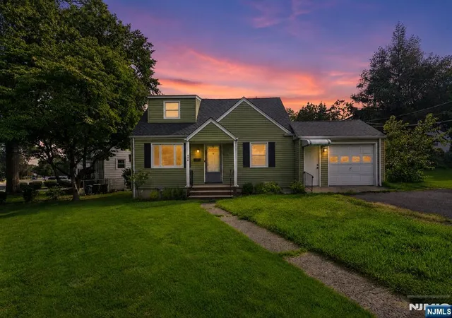 Photo 1 of Sale Pending at 674 Briarcliff Ave, Maywood, NJ 07607 | MLS# 26031015 | Listing updated on 2026-09-03