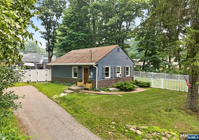 1st image of 532 Glen Rd, Sparta, NJ 07871 | MLS# 26031190