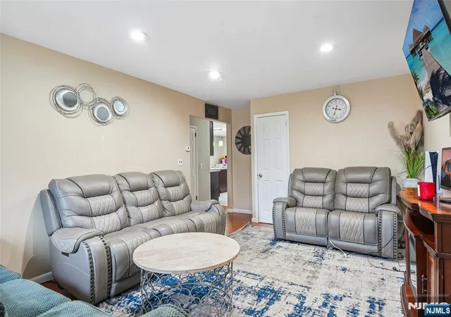 Photo 4 of Sale Pending at 113 17Th St, Prospect Park, NJ 07508 | MLS# 26031268 | Listing updated on 2026-09-10