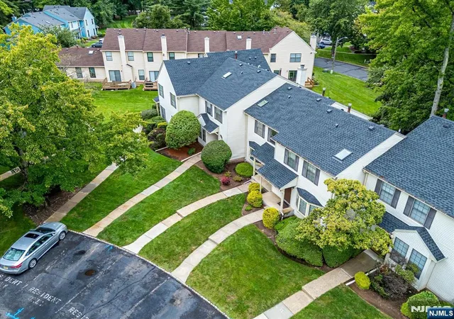 Photo 3 of Townhouse for sale at 503 Timber Oaks Rd #503, Edison, NJ 08820 | MLS# 26031312 | Listing updated on 2026-08-30