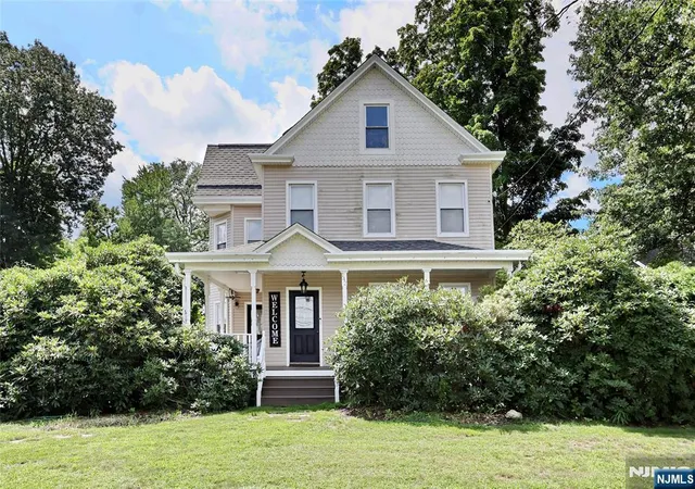 Single family home for sale at 142 Wyckoff Ave, Waldwick, NJ 07463 | MLS# 26031388