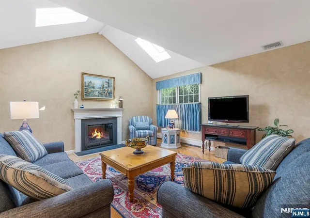 Photo 3 of Sale Pending at 312 William Wy, Wyckoff, NJ 07481 | MLS# 26031476 | Listing updated on 2026-09-09