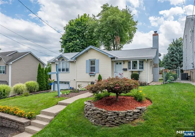Photo 2 of Sale Pending at 7 Oswego Ave, Par Troy Hills Twp., NJ 07034 | MLS# 26031507 | Listing updated on 2026-09-07