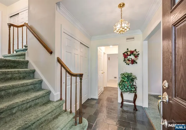 Photo 3 of Sale Pending at 8 Knollwood Dr, Morris Township, NJ 07960 | MLS# 26031523 | Listing updated on 2026-09-03