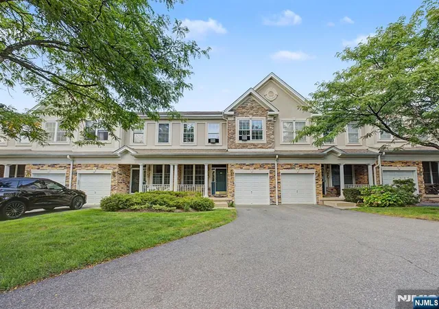 Photo 3 of Townhouse for sale at 214 Levinberg Ln, Wayne, NJ 07470 | MLS# 26031559 | Listing updated on 2026-09-04