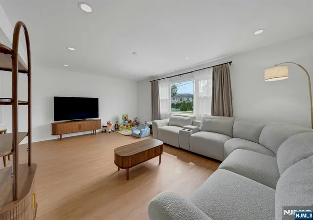 Photo 3 of Sale Pending at 726 Saddle River Rd, Saddle Brook, NJ 07663 | MLS# 26031597 | Listing updated on 2026-08-31