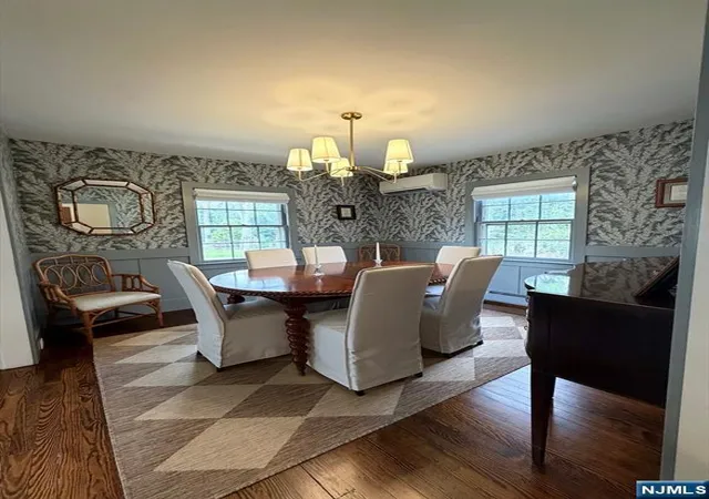 5th image of 837 Circle Ave, Franklin Lakes, NJ 07417 | MLS# 26031669