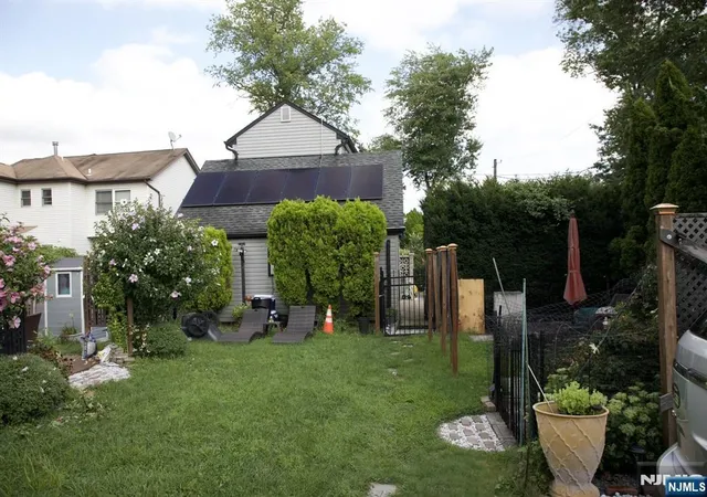 Photo 3 of Single family home for sale at 81 Prospect Ter, Teaneck, NJ 07666 | MLS# 26031900 | Listing updated on 2026-09-05