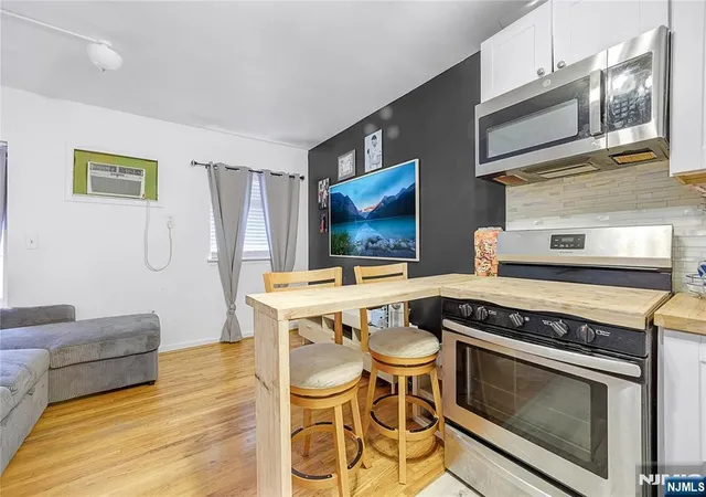 Listing Photo 5 - Condo for sale in building located at 359 Marshall St, Paterson, NJ 07503 - Unit #3A