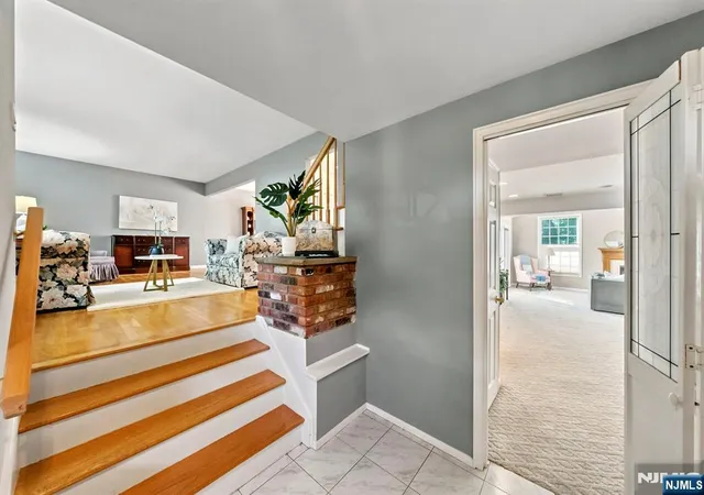 Photo 3 of Sale Pending at 33 Waling Dr, Wayne, NJ 07470 | MLS# 26032426 | Listing updated on 2026-09-11