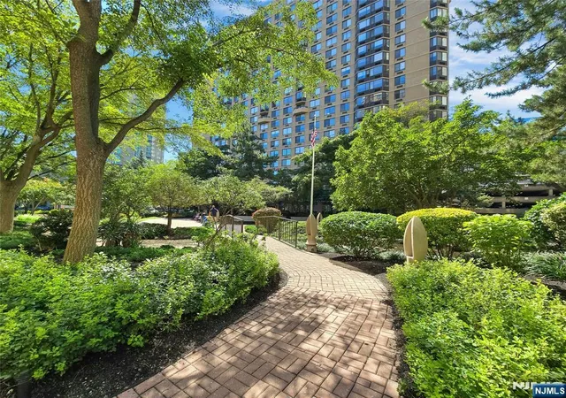 Listing Photo 3 - Condo for sale in building located at 45 River Dr, Jersey City, NJ 07310 - Unit #702