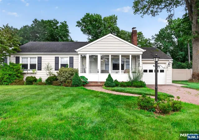 Photo 1 of Land for sale at 870 Crescent Dr, Rahway, NJ 07065 | MLS# 26032724 | Listing updated on 2026-08-31