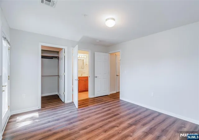 Photo 4 of Sale Pending at 148 Oakwood Ave #A, Cliffside Park, NJ 07010 | MLS# 26032795 | Listing updated on 2026-09-12