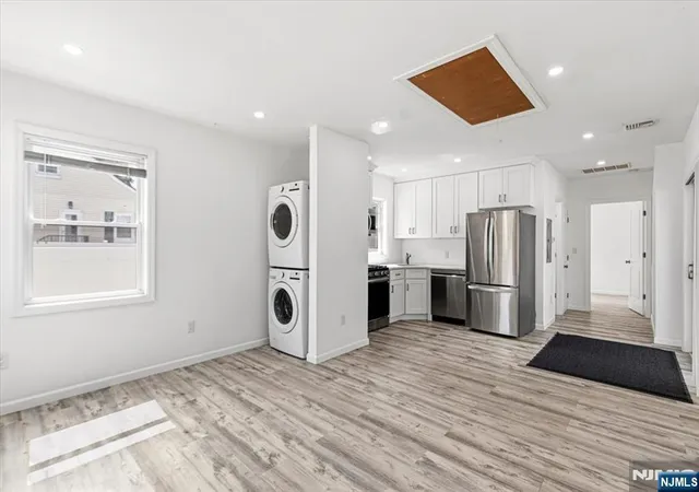 Photo 4 of House for sale at 16 W Grove St, Bogota, NJ 07603 | MLS# 26032912 | Listing updated on 2026-09-06