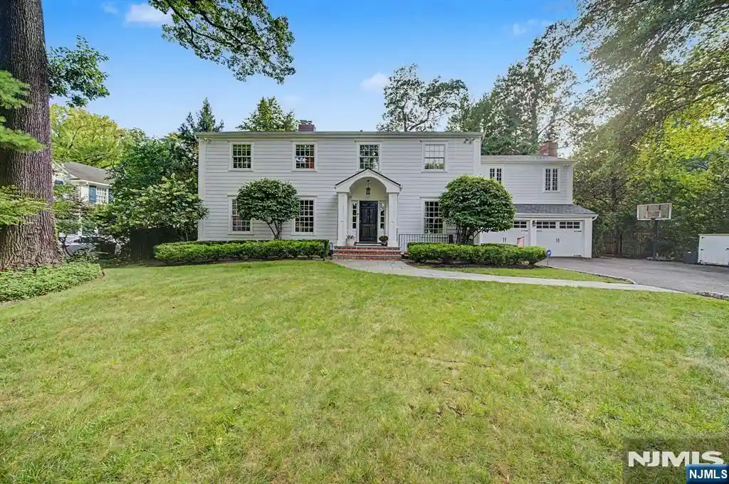 Photo 1 of Single family home for sale at 22 Birchwood Pl, Tenafly, NJ 07670 | MLS# 26035651 | Listing updated on 2026-10-25