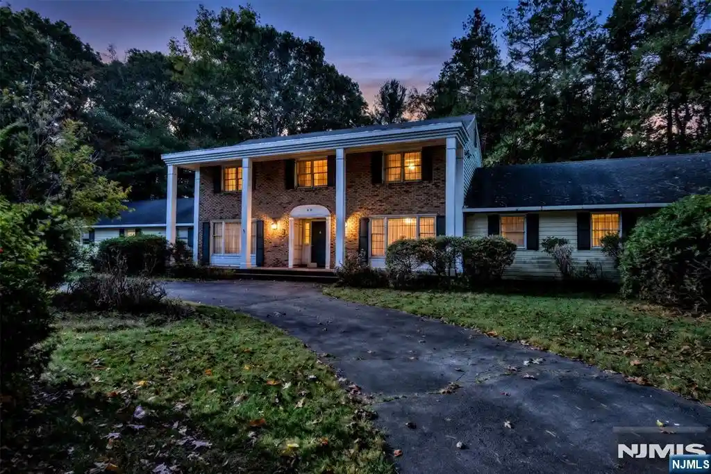 Photo 1 of Single family home for sale at 980 Franklin Lakes Rd, Franklin Lakes, NJ 07417 | MLS# 26036455 | Listing updated on 2026-10-29