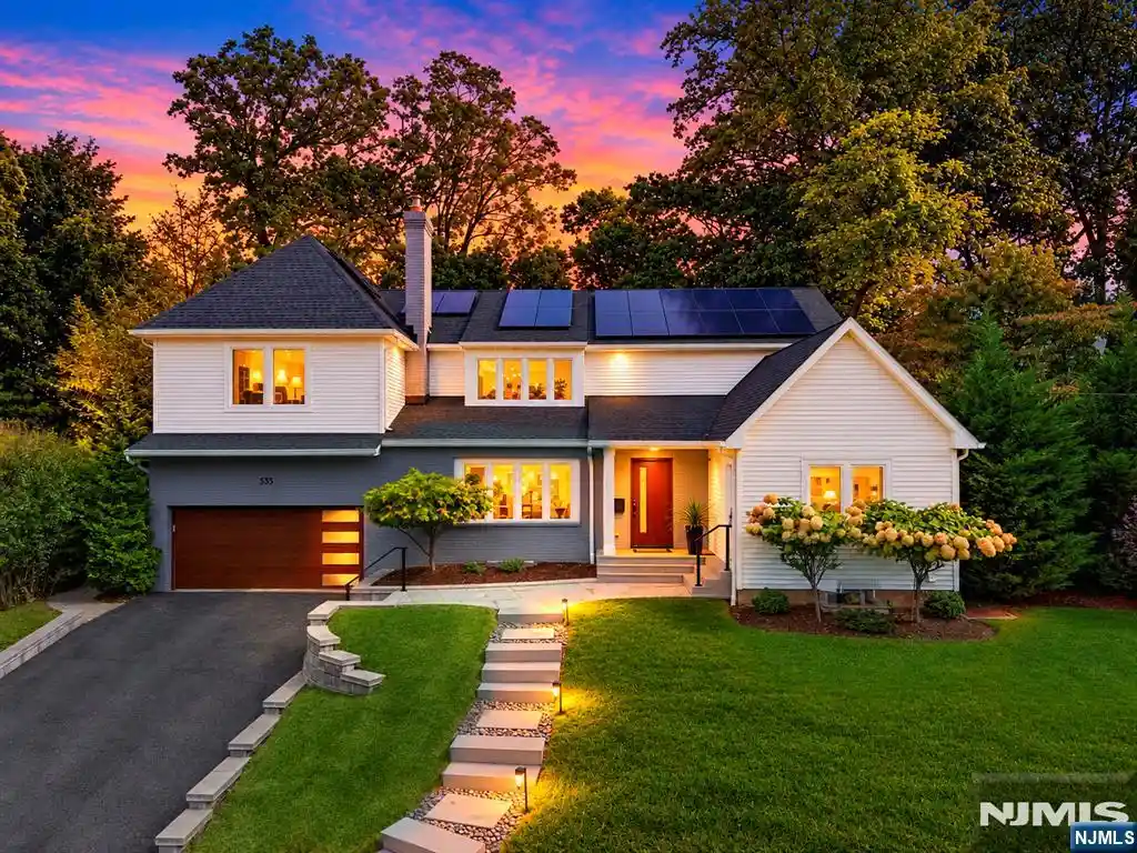 Photo 1 of Single family home for sale at 533 Ridgeland Ter, Leonia, NJ 07605 | MLS# 26036754 | Listing updated on 2026-10-22