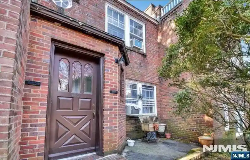 Photo 1 of Condo for sale at 185 E Palisade Ave #D6B, Englewood, NJ 07631 | MLS# 26036881 | Listing updated on 2026-10-19