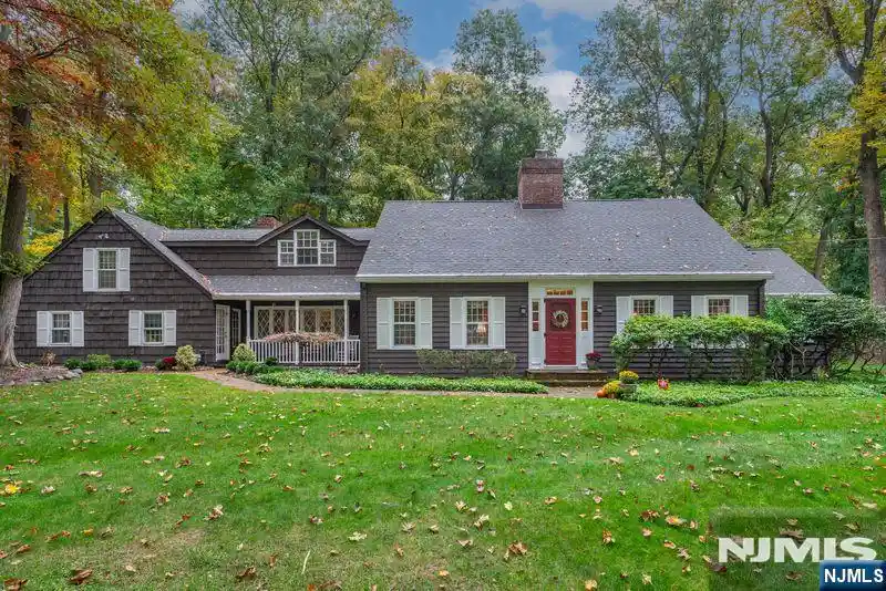 Photo 1 of Sale Pending at 16 Plymouth Dr, Upper Saddle River, NJ 07458 | MLS# 26036998 | Listing updated on 2026-10-22