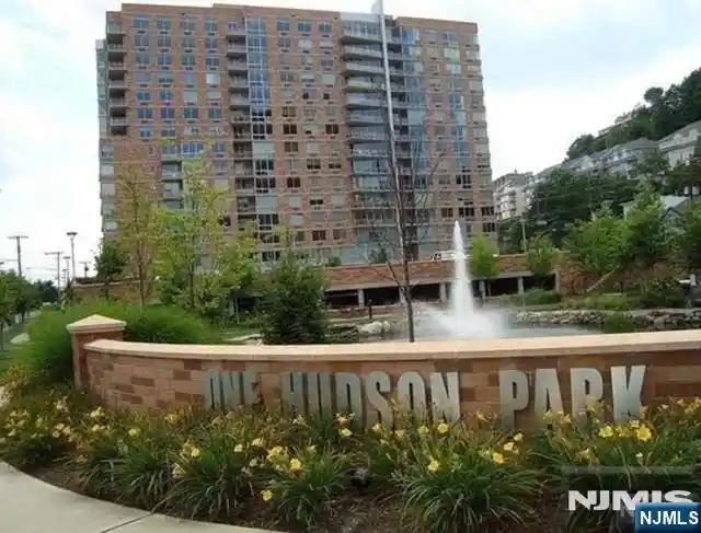 Condo for sale at 1611 Hudson Park, Edgewater, NJ 07020 | MLS# 26037415