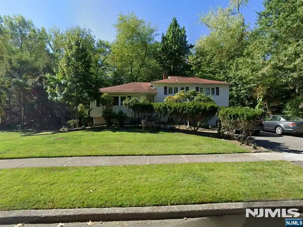 Photo 1 of Single family home for sale at 5 Eastbrook Dr, River Edge, NJ 07661 | MLS# 26037657 | Listing updated on 2026-10-25