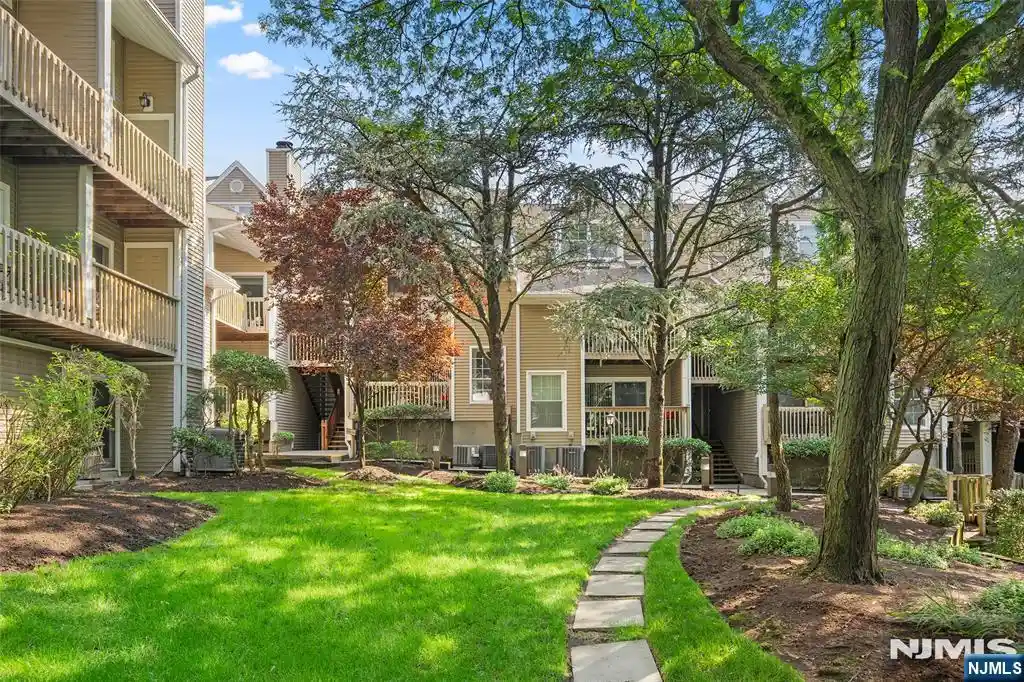 Photo 1 of Townhouse for sale at 531 Windsor Dr, Palisades Park, NJ 07650 | MLS# 26038225 | Listing updated on 2026-10-30