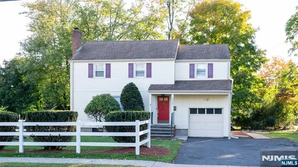 Single family home for sale at 225 Hillside Ave, Allendale, NJ 07401 | MLS# 26038307