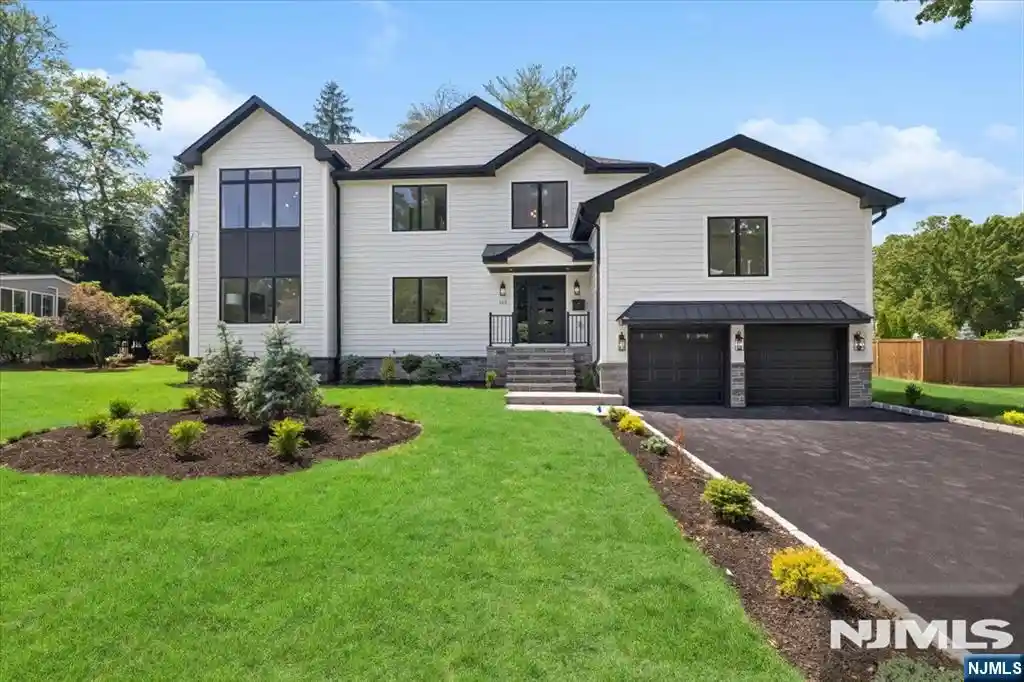 Single family home for sale at 513 Hensler Ln, Oradell, NJ 07649 | MLS# 26039159