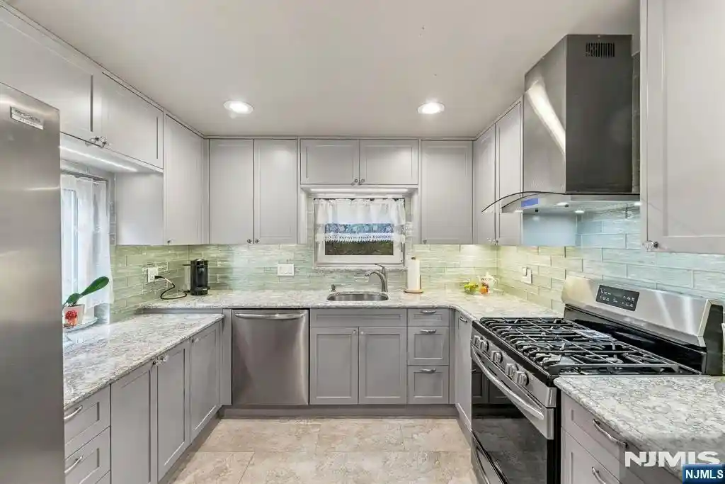Photo 1 of Single family home for sale at 1118 Wilson Ave, Teaneck, NJ 07666 | MLS# 26039427 | Listing updated on 2026-10-19