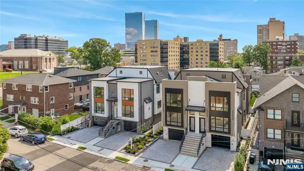 Photo 1 of Sale Pending at 304 Coolidge Ave, Fort Lee, NJ 07024 | MLS# 26039470 | Listing updated on 2026-10-20
