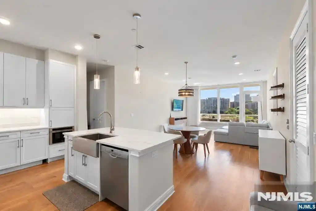 Condo for sale at 3 Somerset Ln #504, Edgewater, NJ 07020 | MLS# 26039736