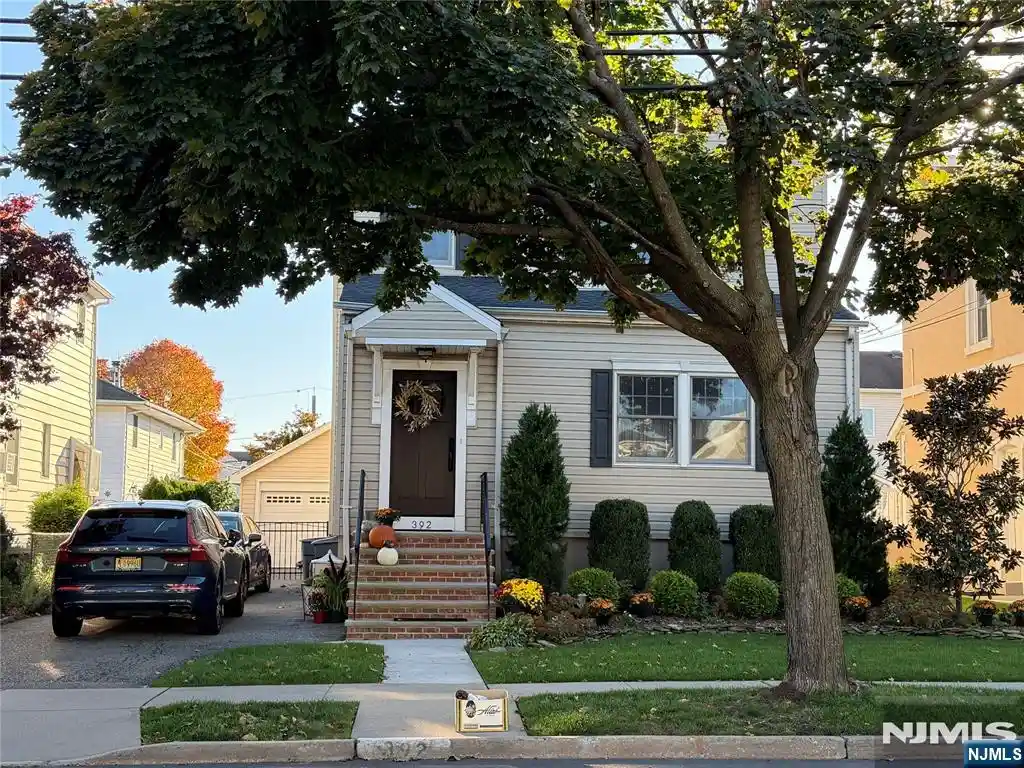 Photo 1 of Single family home for sale at 392 Highland Ave, Wood Ridge, NJ 07075 | MLS# 26039841 | Listing updated on 2026-10-27