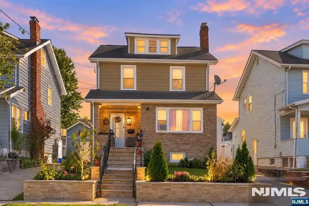 Photo 1 of Single family home for sale at 18 Newell Pl, North Arlington, NJ 07031 | MLS# 26040065 | Listing updated on 2026-10-21