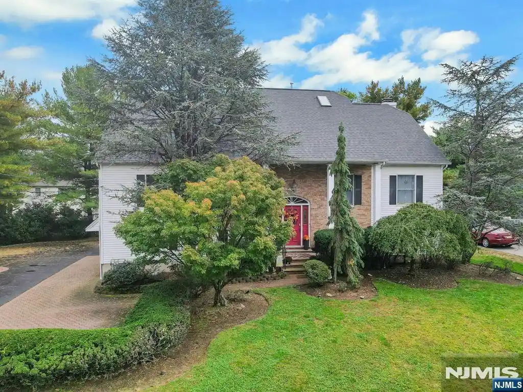 Photo 1 of Single family home for sale at 510 Alps Rd, Wayne, NJ 07470 | MLS# 26040208 | Listing updated on 2026-10-29
