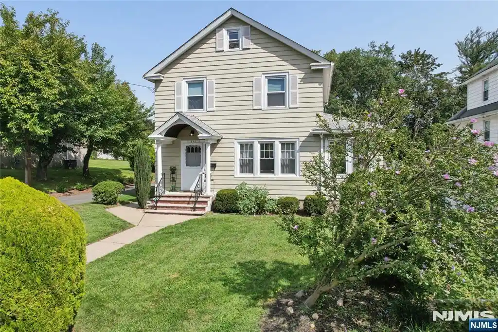Photo 1 of Single family home for sale at 656 Orchard St, Oradell, NJ 07649 | MLS# 26040270 | Listing updated on 2026-10-22