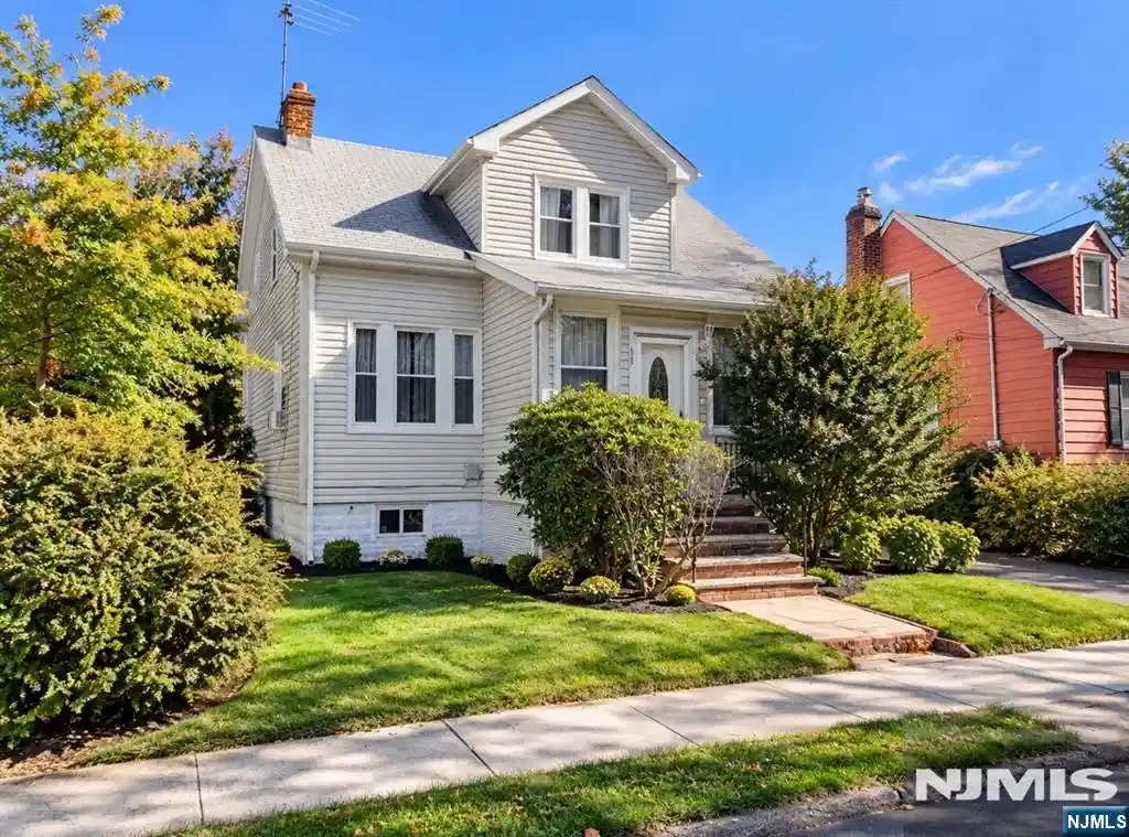 Photo 1 of Single family home for sale at 56 Princeton St, Maplewood, NJ 07040 | MLS# 26040337 | Listing updated on 2026-10-29